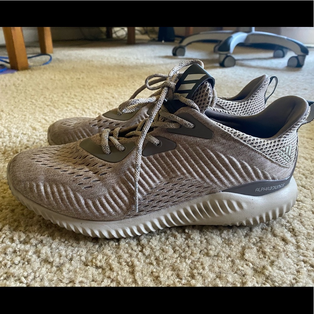 Adidas alphabounce tennis shoes